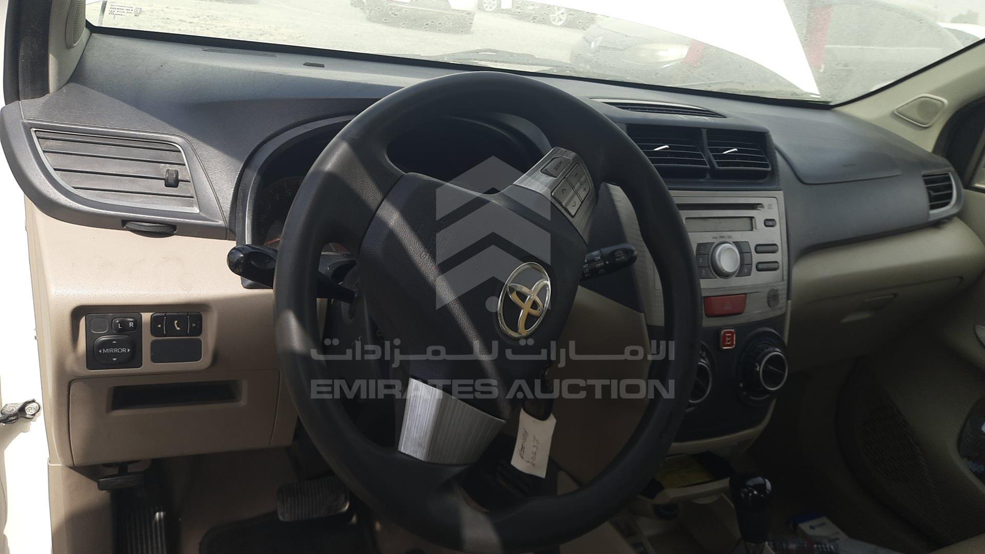2015 TOYOTA AVANZA VIN: MHKMC13F1FK018413