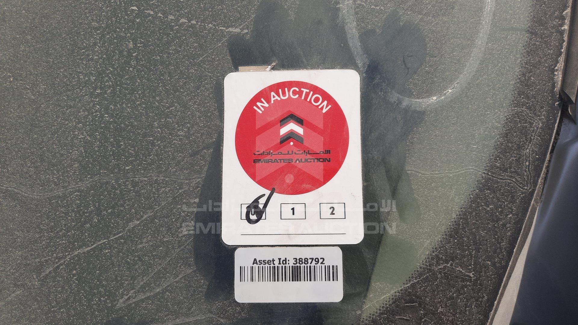 2015 NISSAN TIIDA VIN: MNTBC2C96F6005434