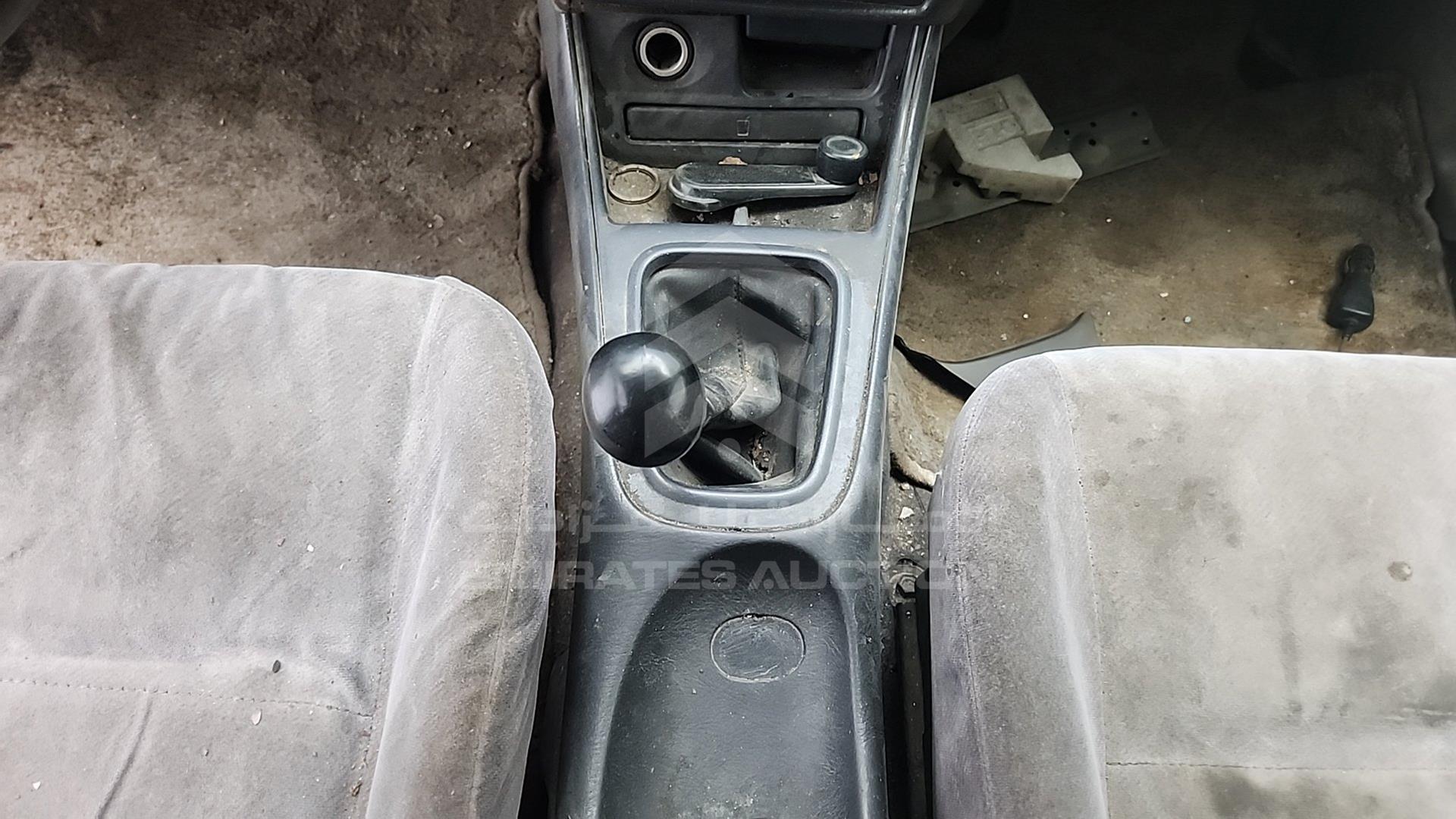 2001 NISSAN SUNNY VIN: JN1FN61S41W001068