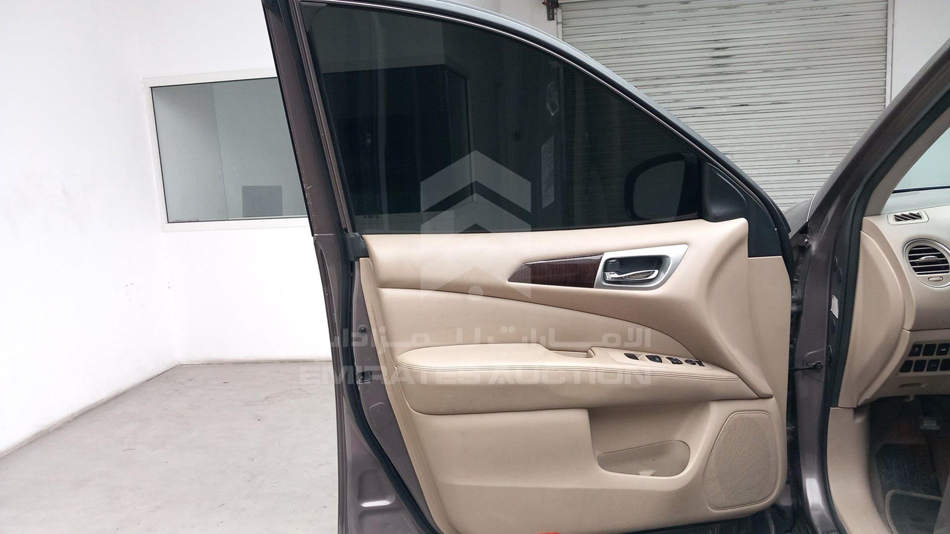 2014 NISSAN PATHFINDER VIN: 5N1AR2M79EC655174