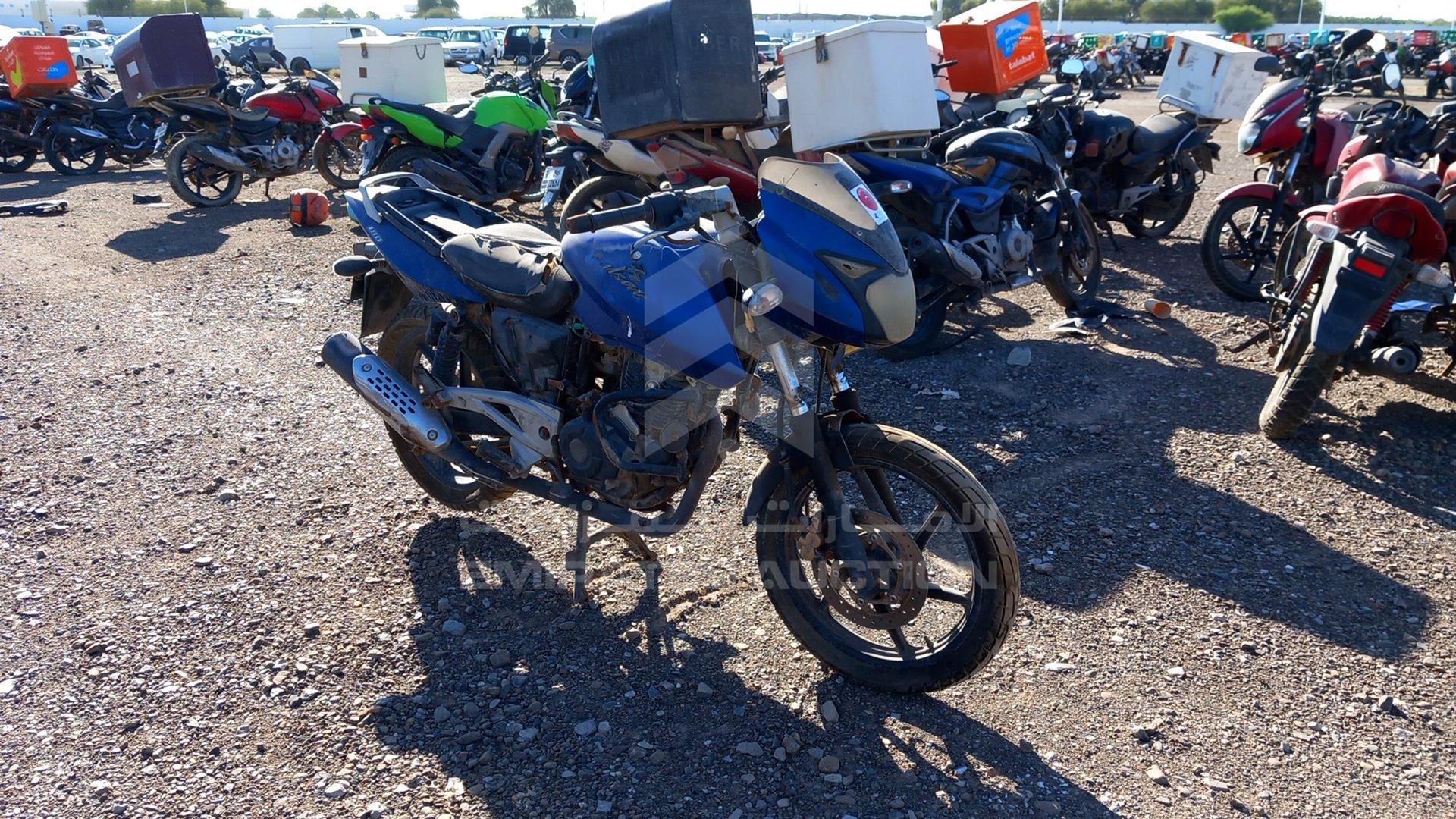 2011 BAJAJ PULSAR 180CC VIN: MD2DHDJZZUCE35215