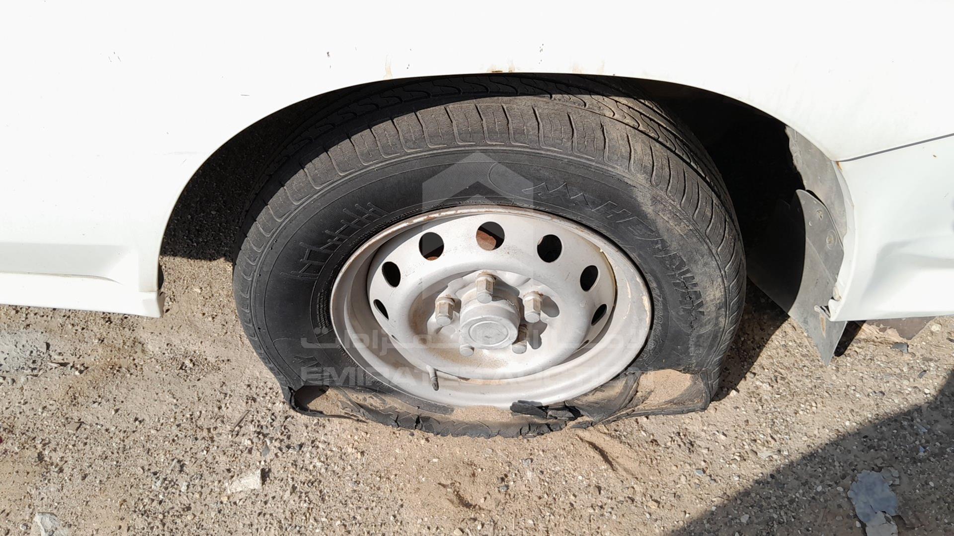 2004 MITSUBISHI L 300 VIN: JMYGNP03V5A770856