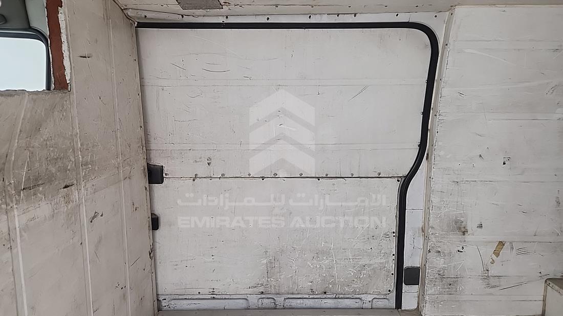 2005 Nissan Urvan — Rear Right Door — Photo 16