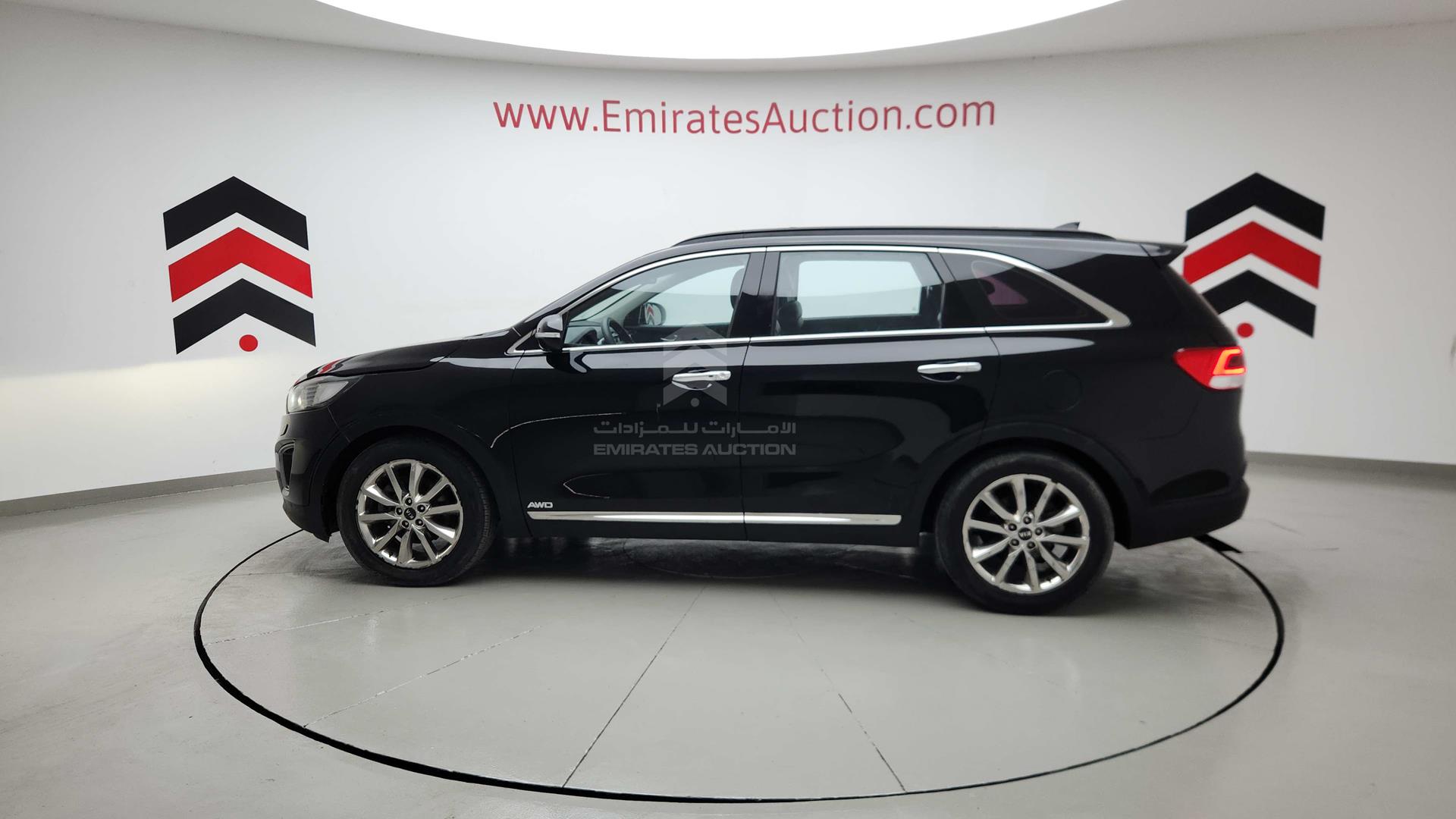 2016 KIA SORENTO VIN: KNAPH814XG5065519