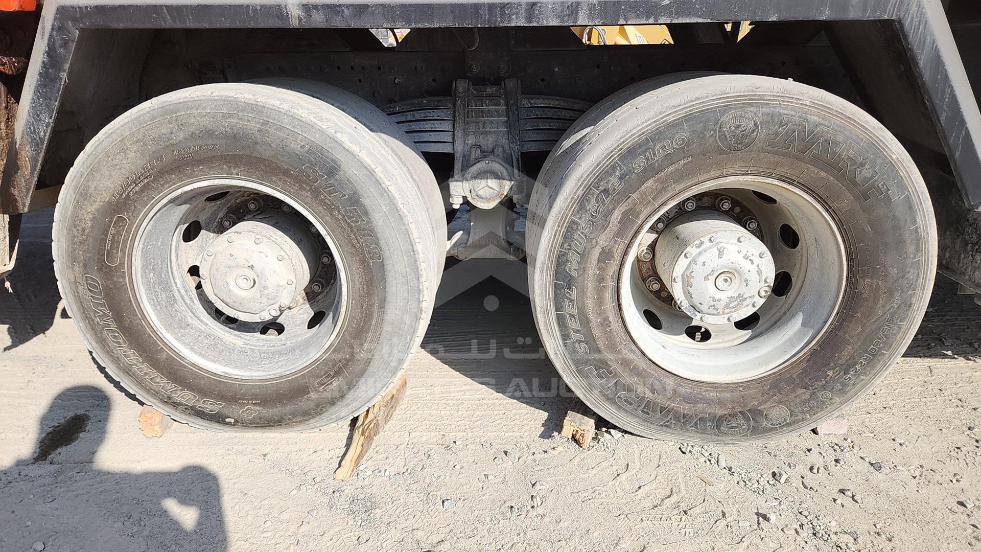 2007 MERCEDES ACTROS VIN: WDAKHCAA57L179240