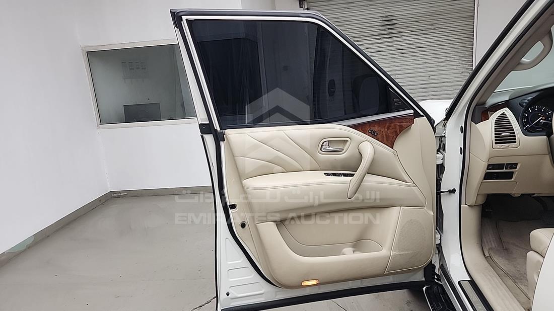2015 Infiniti QX 80 — Front Left Door — Photo 13