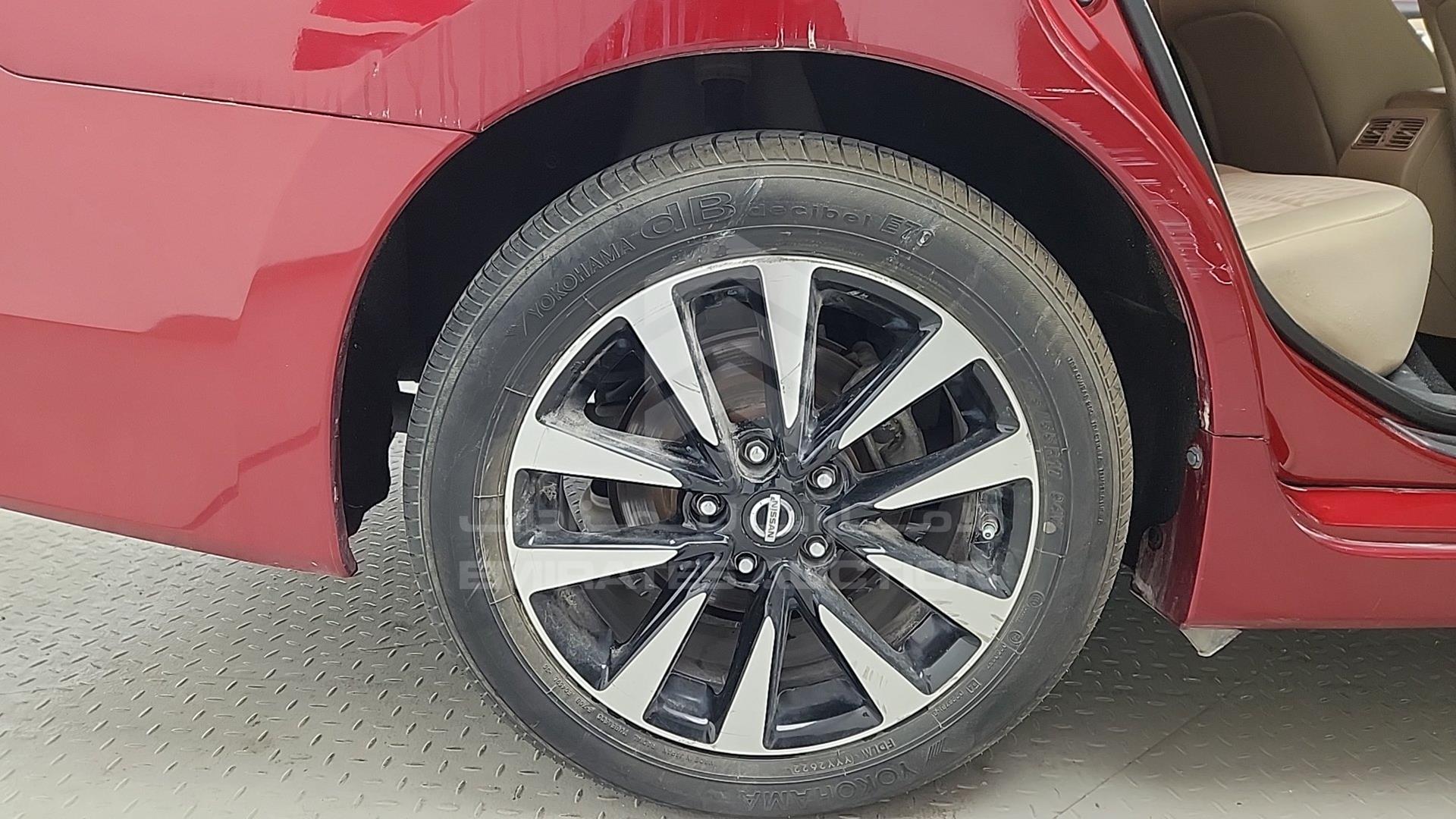 2018 NISSAN ALTIMA VIN: 1N4AL3A96JC164529