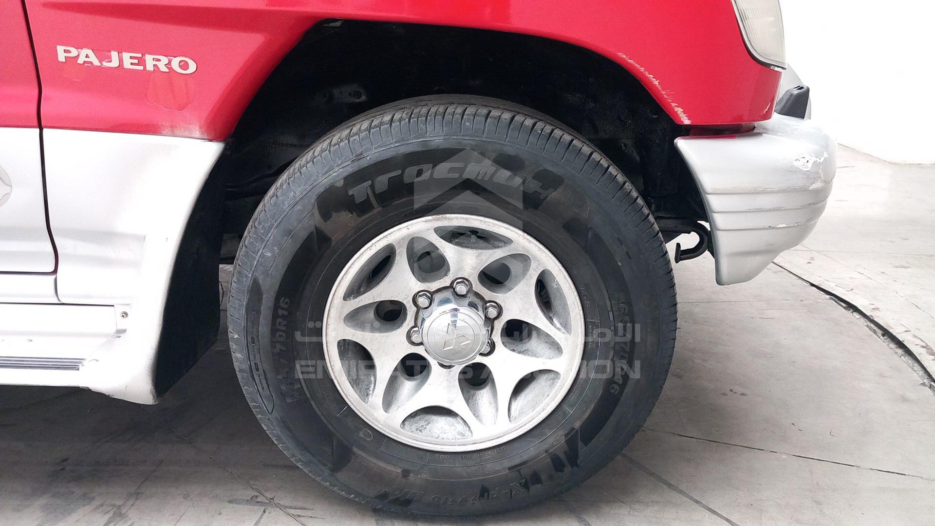 1999 MITSUBISHI PAJERO VIN: JMYORV230XJ000272