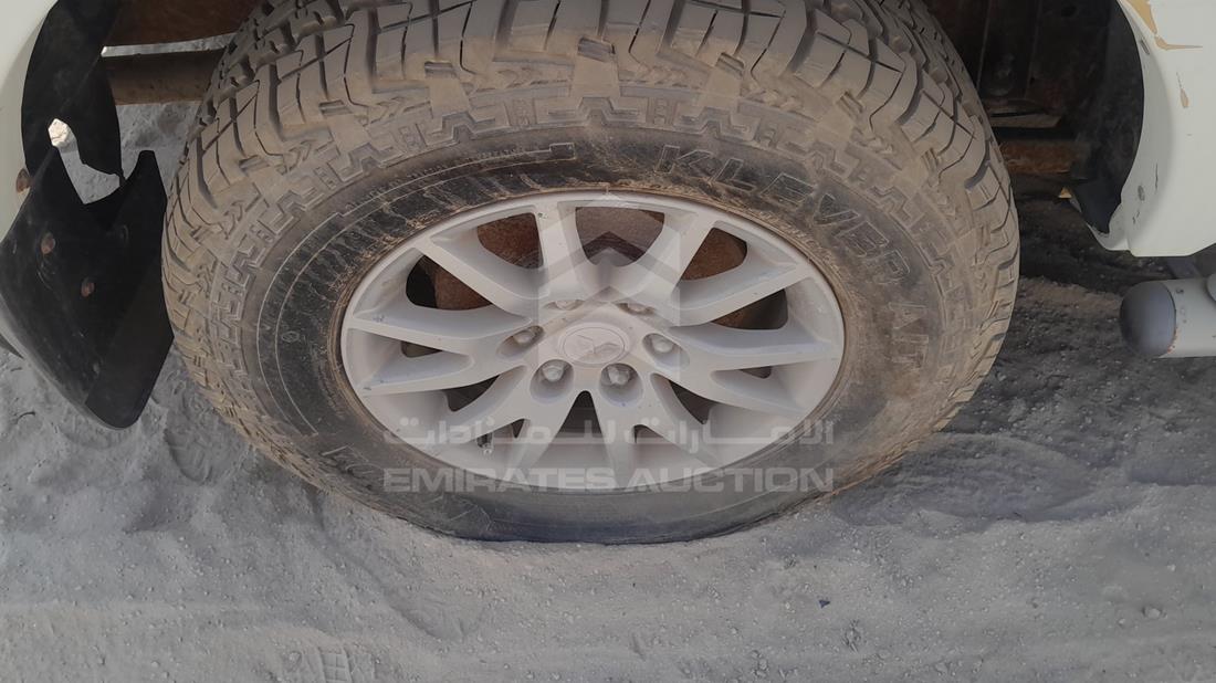 2009 Mitsubishi Pajero — Rear Right Tyre — Photo 30