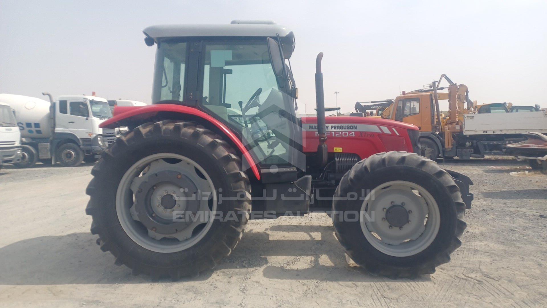 2018 MASSEY FERGUSON --- VIN: AGCM1204AF5231007