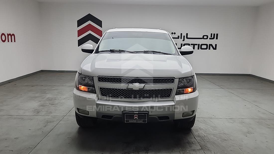 2008 Chevrolet Tahoe — Full Front View — Photo 1