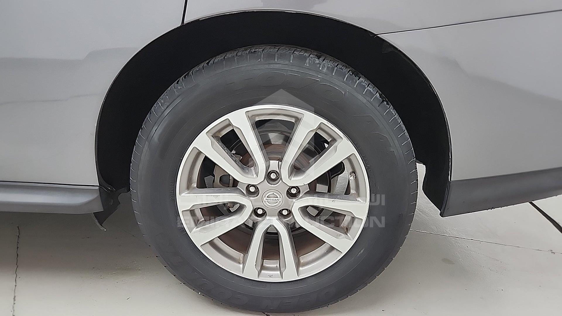 2015 NISSAN PATHFINDER VIN: 5N1AR2M54FC704037