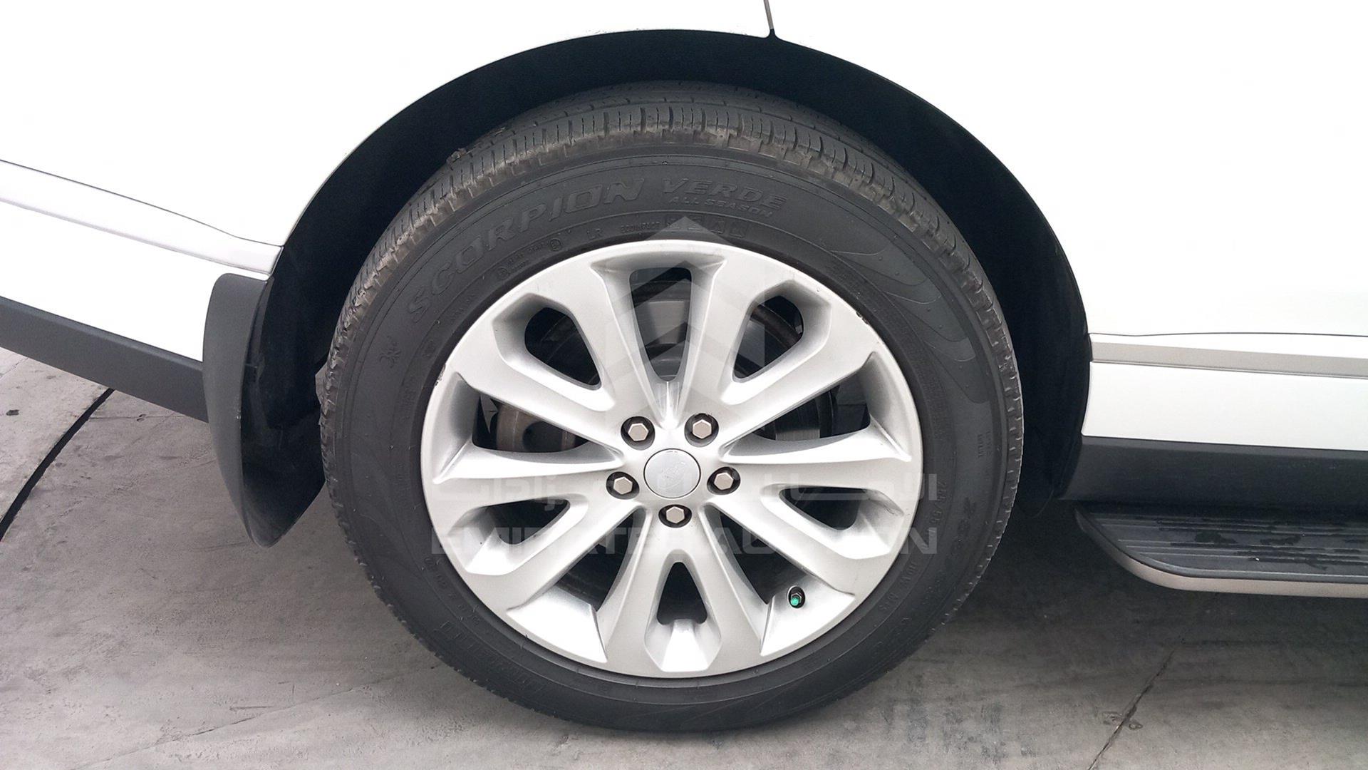 2016 RANGE ROVER HSE VIN: SALGA2DF2GA309276