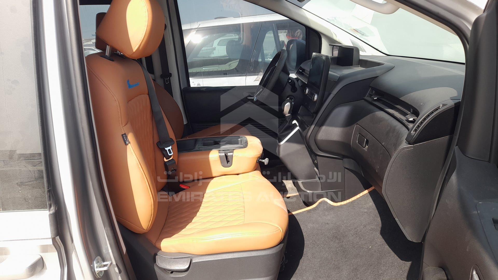 2024 HYUNDAI STARIA VIN: KMHYB814BRU146969