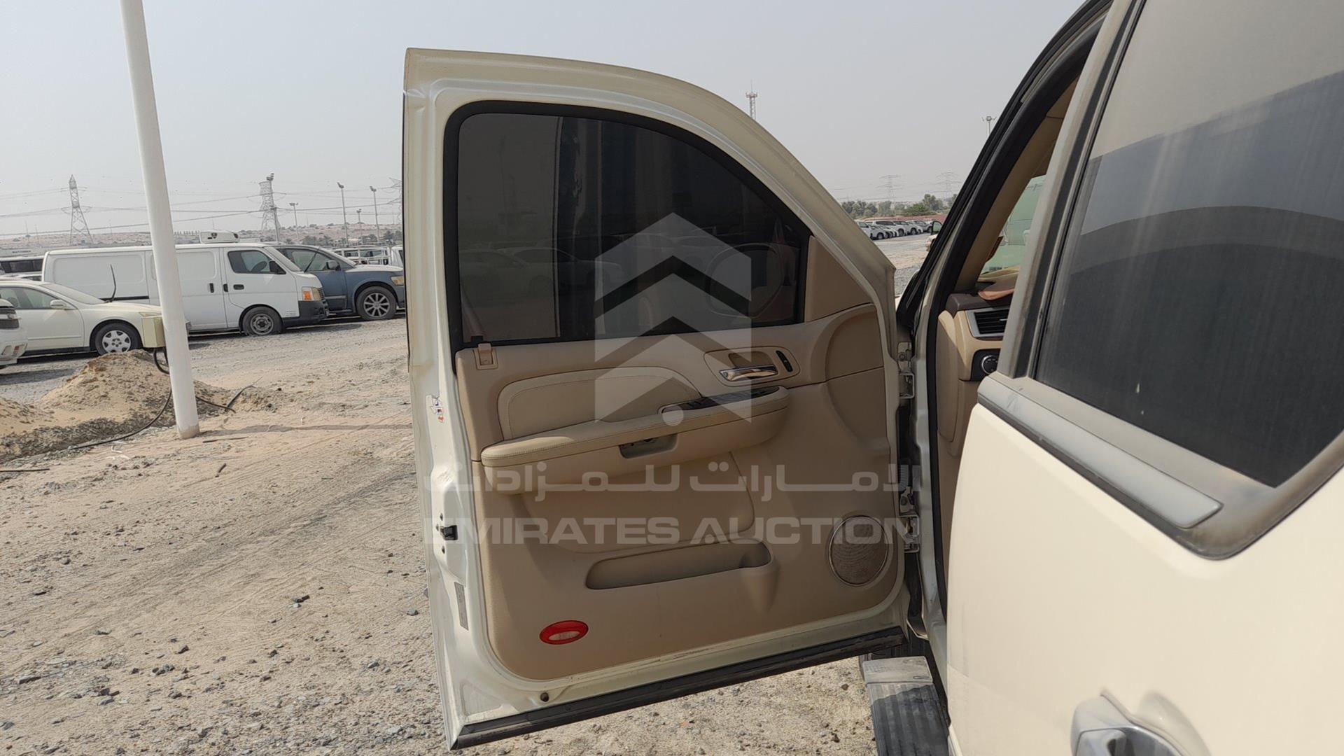 2009 CADILLAC ESCALADE VIN: 1GYFK13209R113649