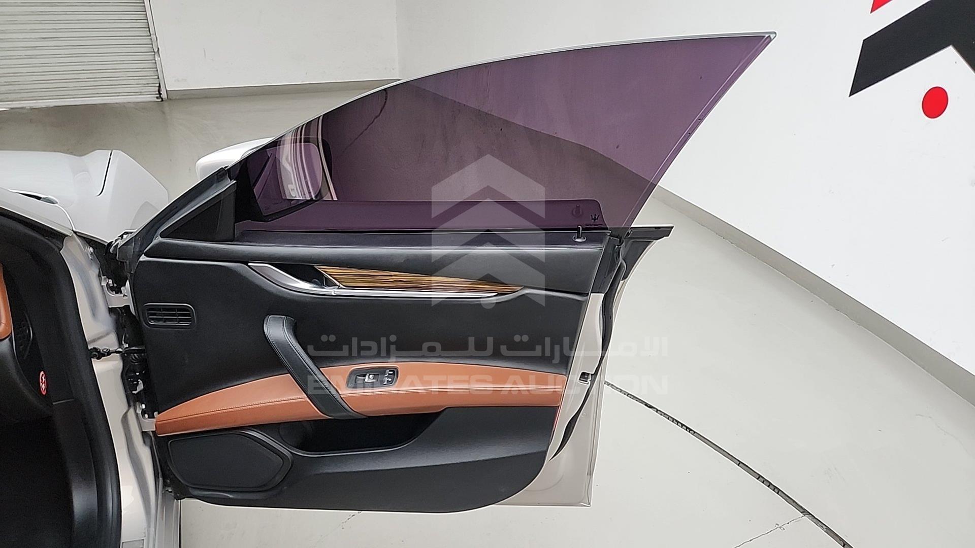 2014 MASERATI GHIBLI VIN: ZAMSS57F6E1087023