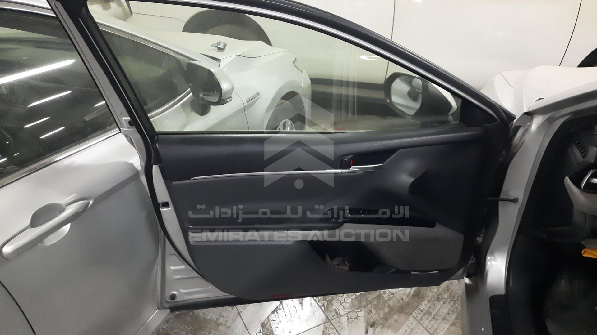 2019 TOYOTA CAMRY VIN: JTNB29HK8K3023343