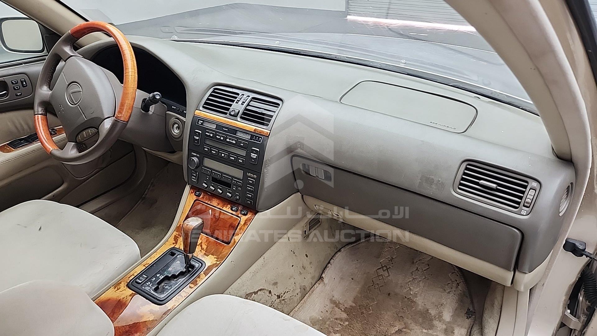 1998 LEXUS LS400 VIN: JT8BH28F8W0126636