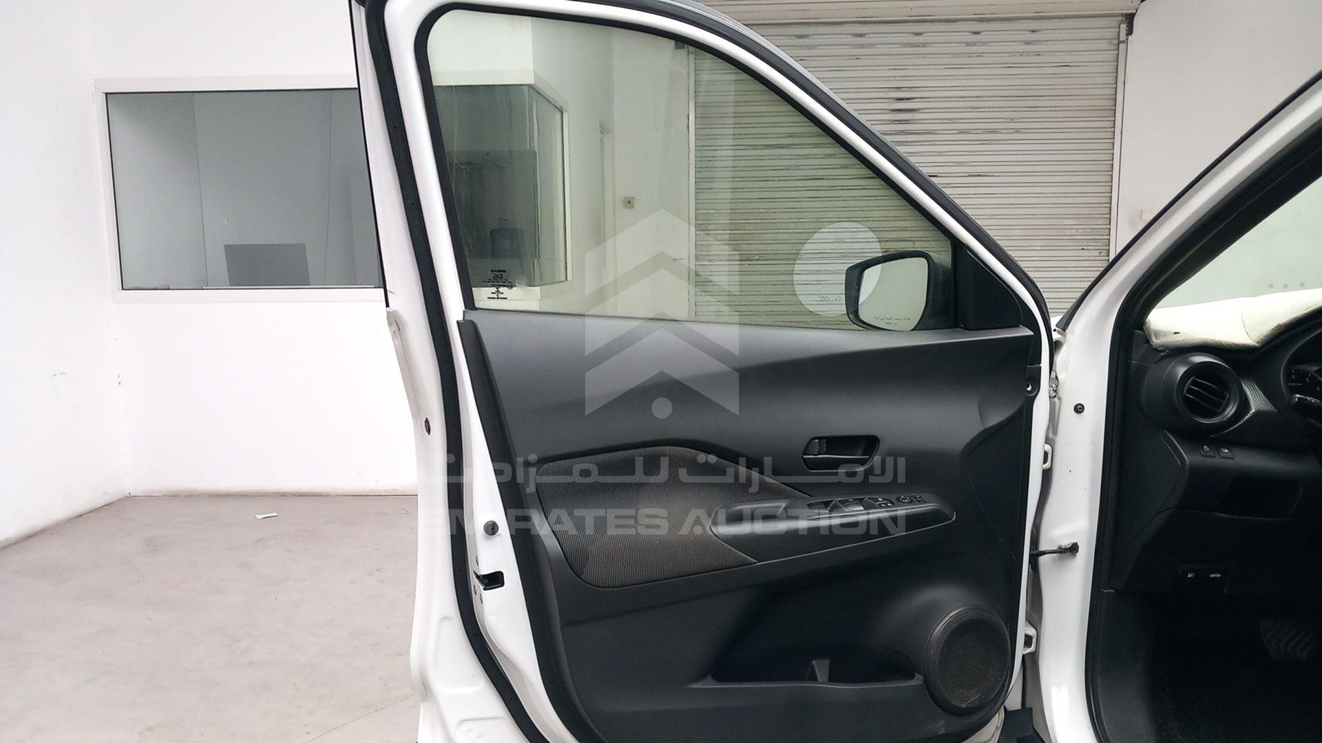 2018 NISSAN KICKS VIN: 3N1CP5C99JL467361