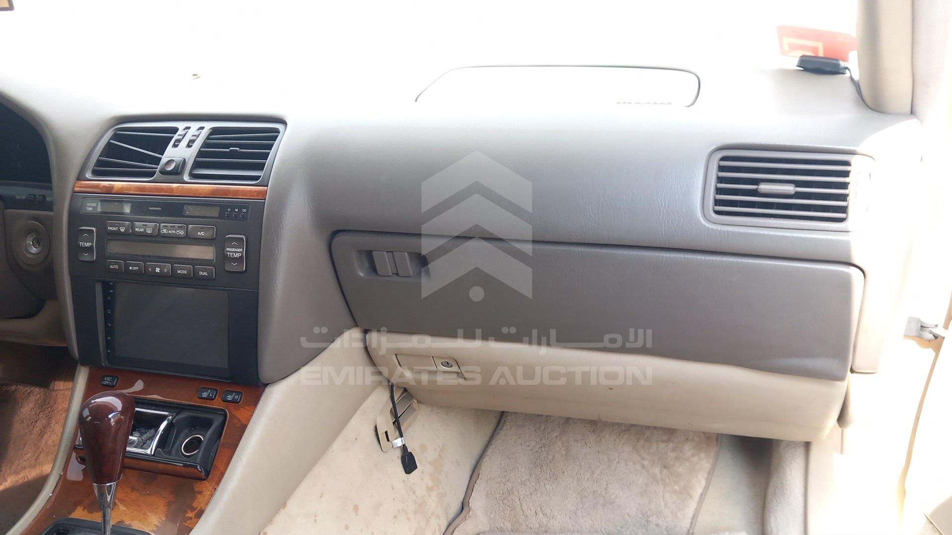 2000 LEXUS LS400 VIN: JT8BH28F5Y0169821