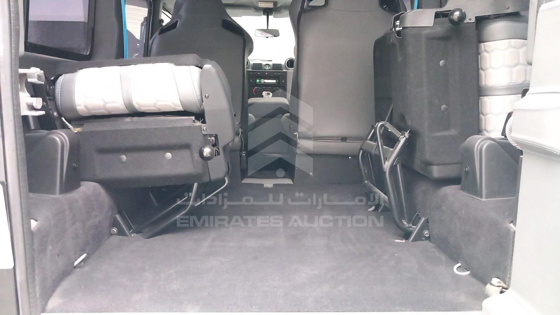 2013 LAND ROVER DEFENDER VIN: SALLDHMR8DA441729