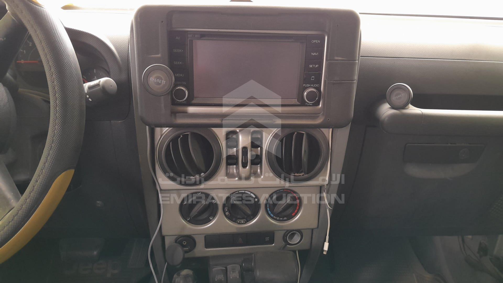 2008 JEEP WRANGLER / VIN: 1J4GA39128L616991