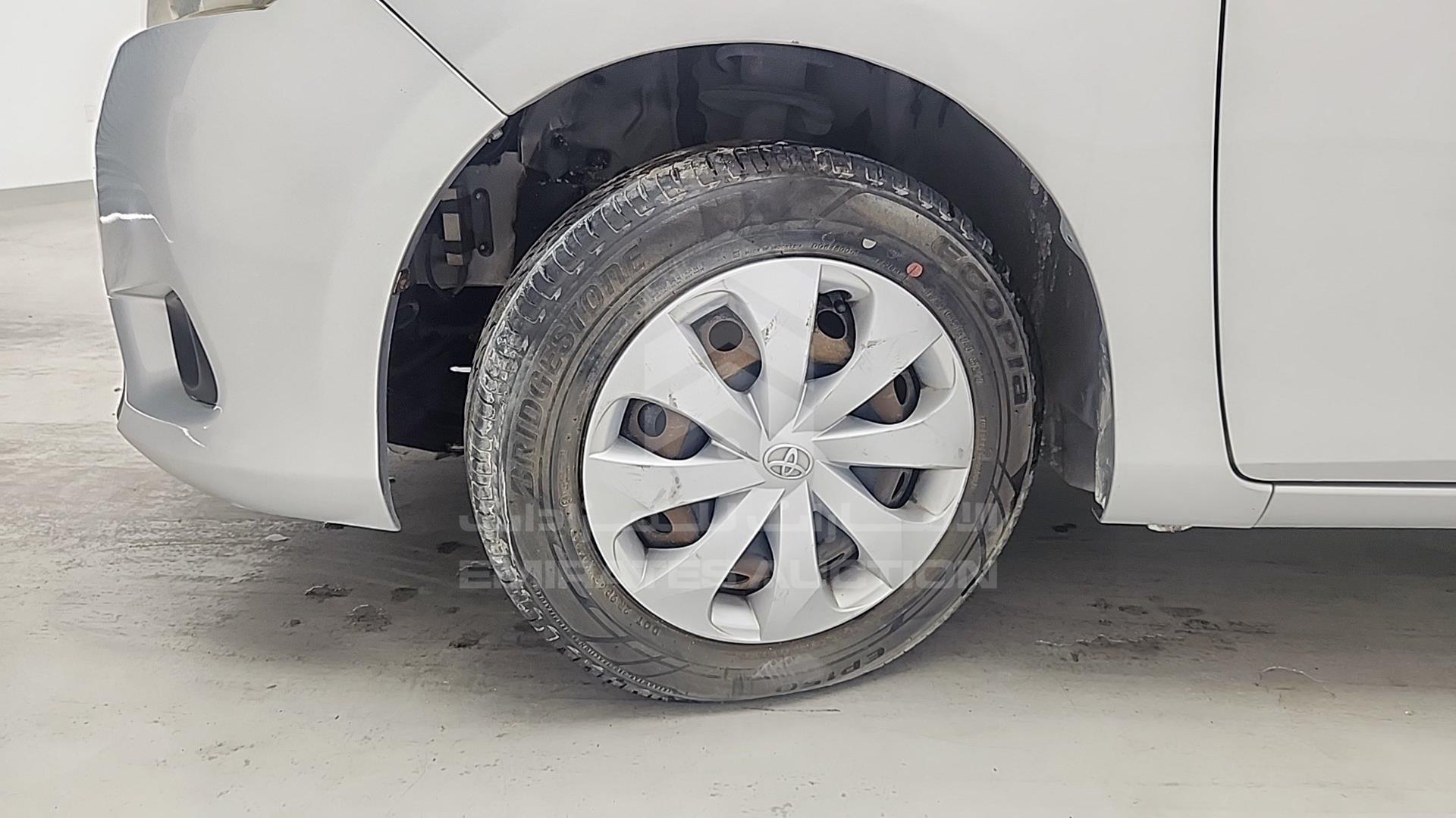 2015 TOYOTA YARIS VIN: MHFBT9F37F6037305