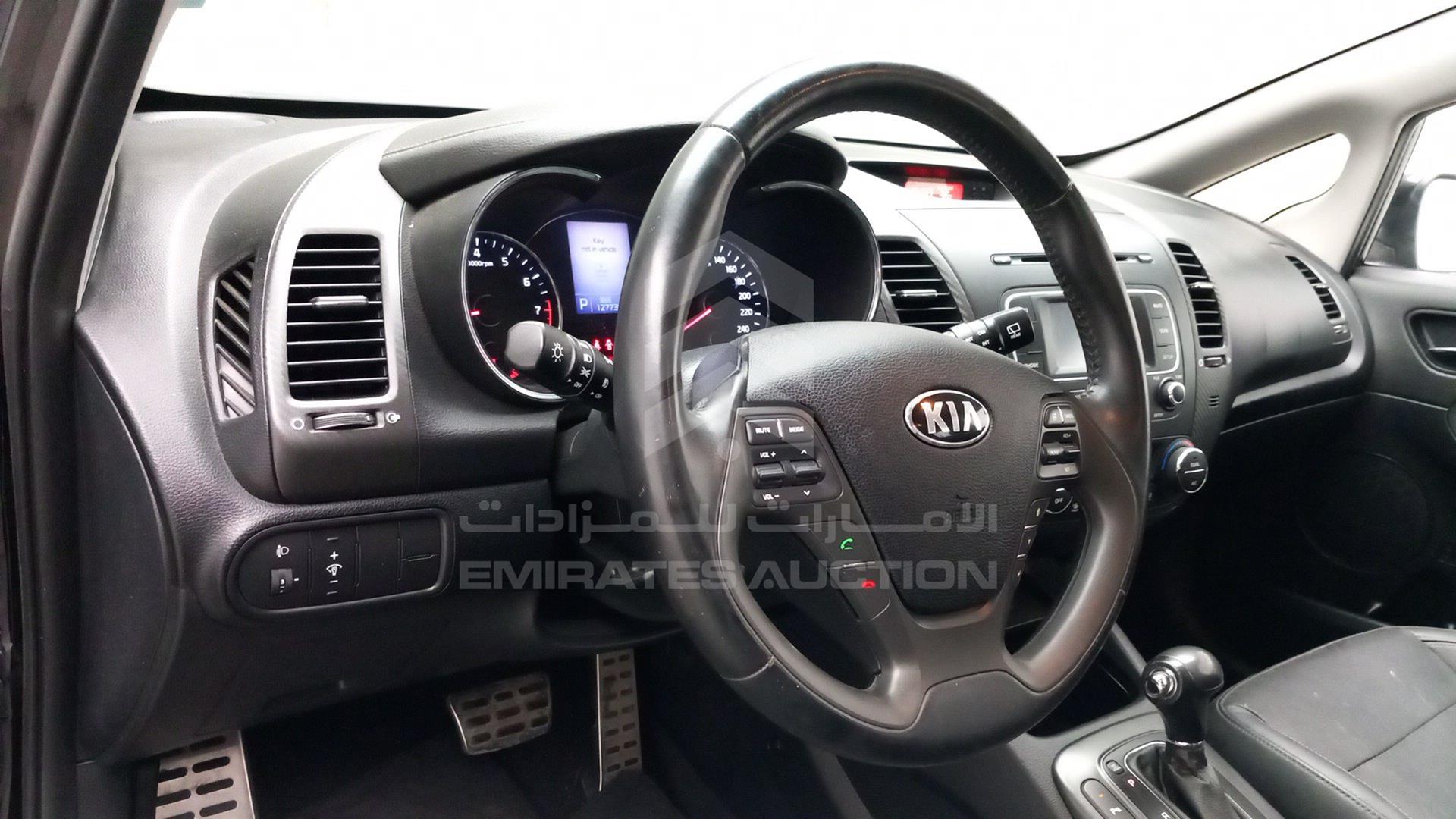 2016 KIA CERATO VIN: KNAFZ511XG5534427