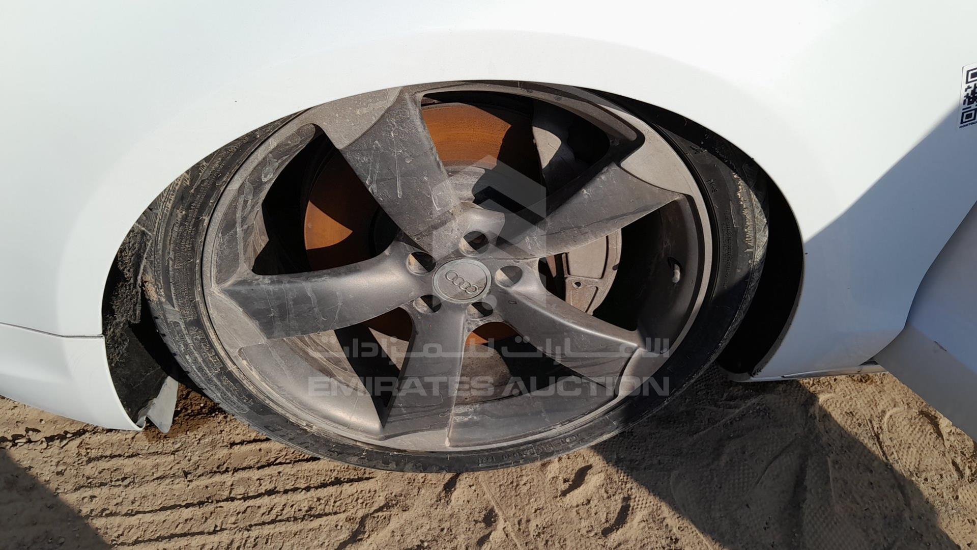 2012 AUDI A8 VIN: WAURVB4H1CN024476