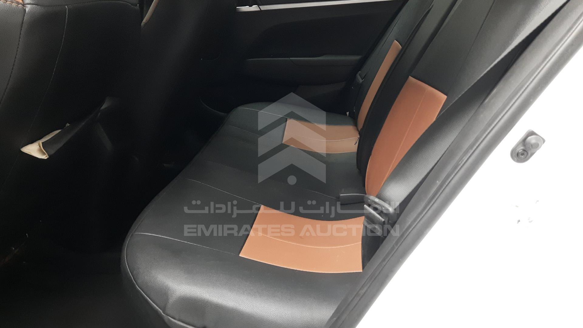 2019 HYUNDAI ELANTRA VIN: 5NPD74LF0KH458356