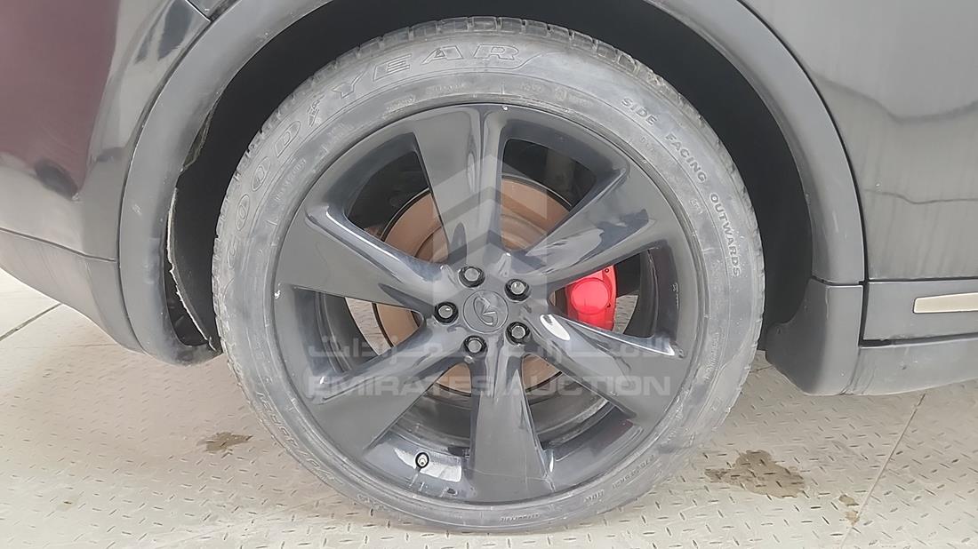 2009 Infiniti FX 50 — Rear Right Tyre — Photo 26