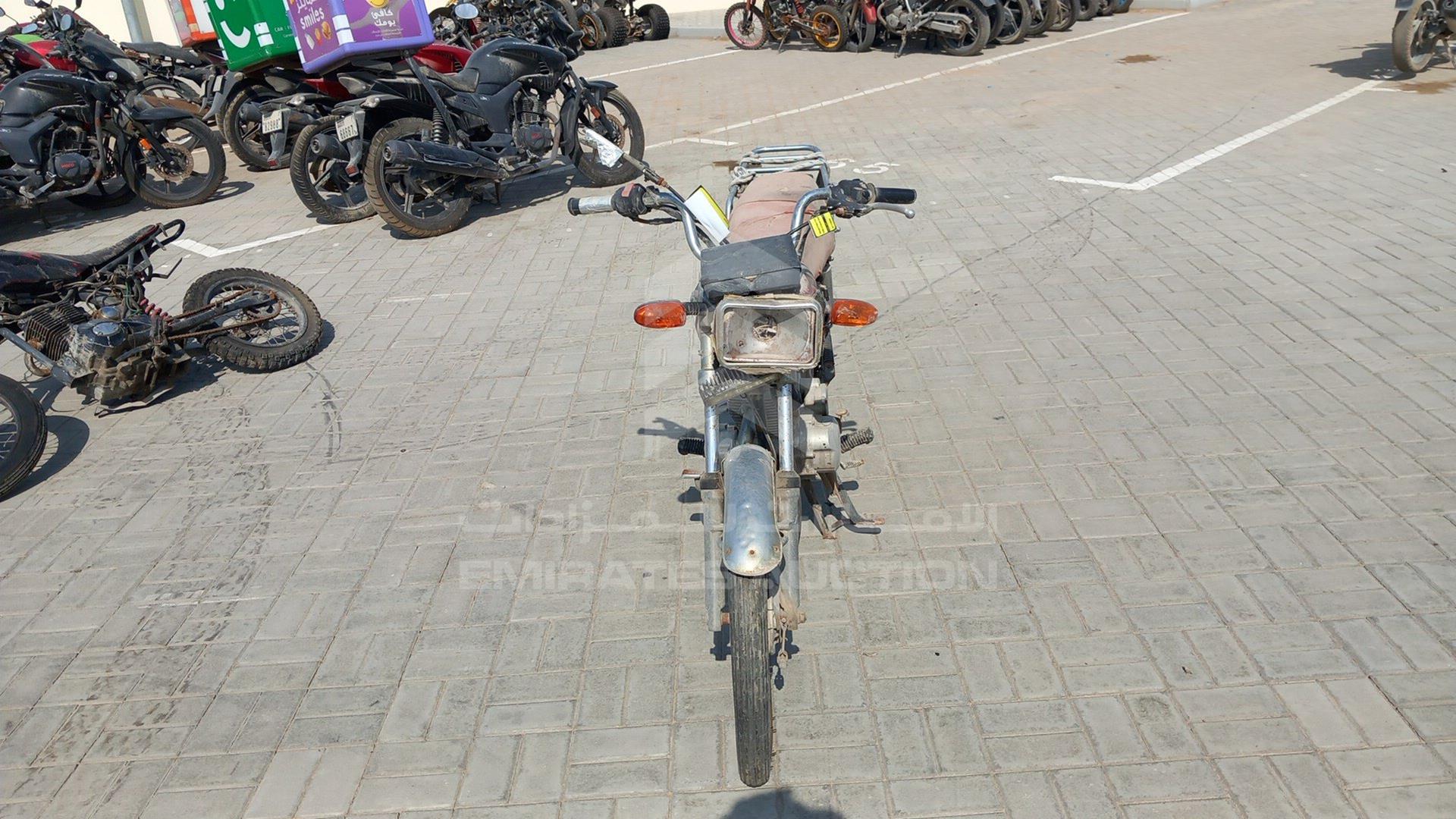 0 HONDA MOTORBIKE VIN: CJ30364005130