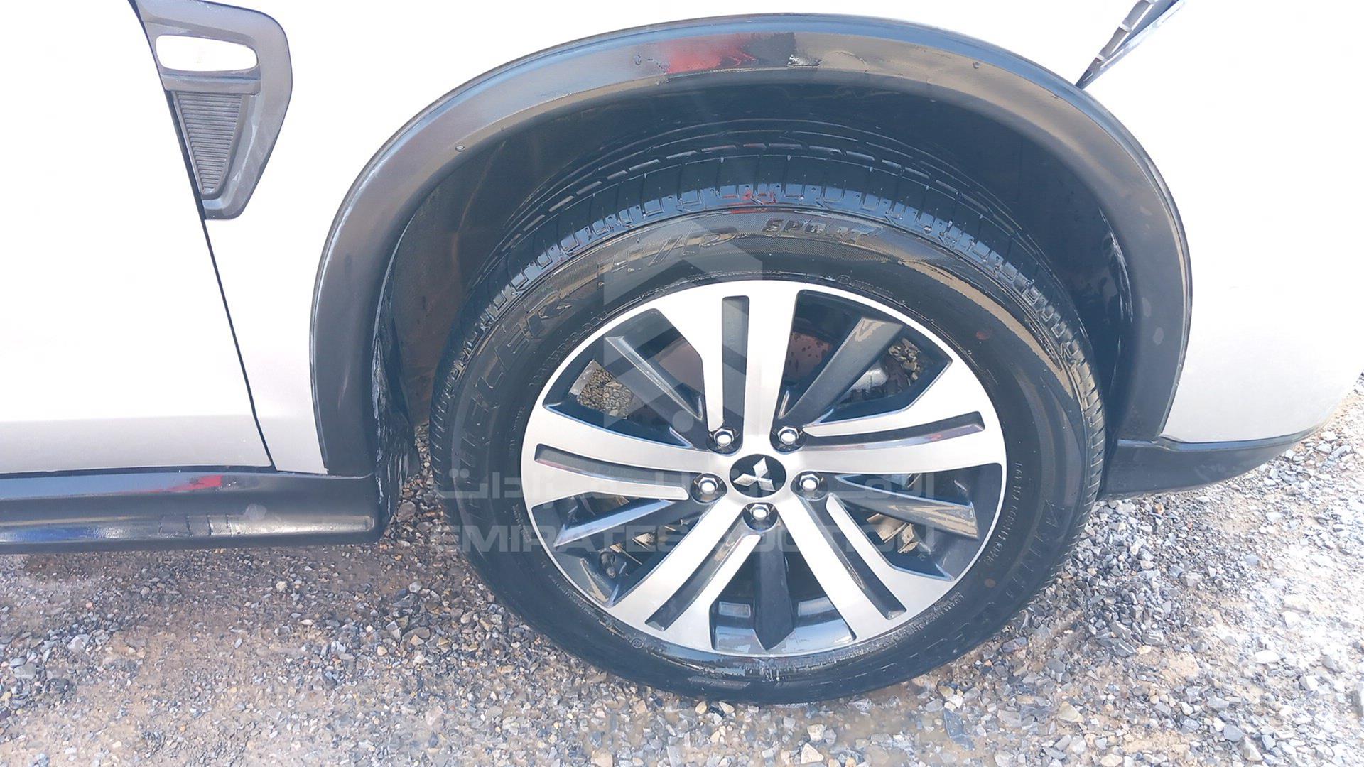 2024 MITSUBISHI ASX VIN: JE4LPT1U5RU700992