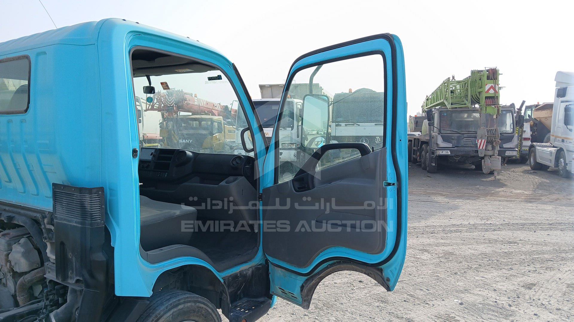 2021 HINO 300 VIN: JHHUCN1F4MK037973