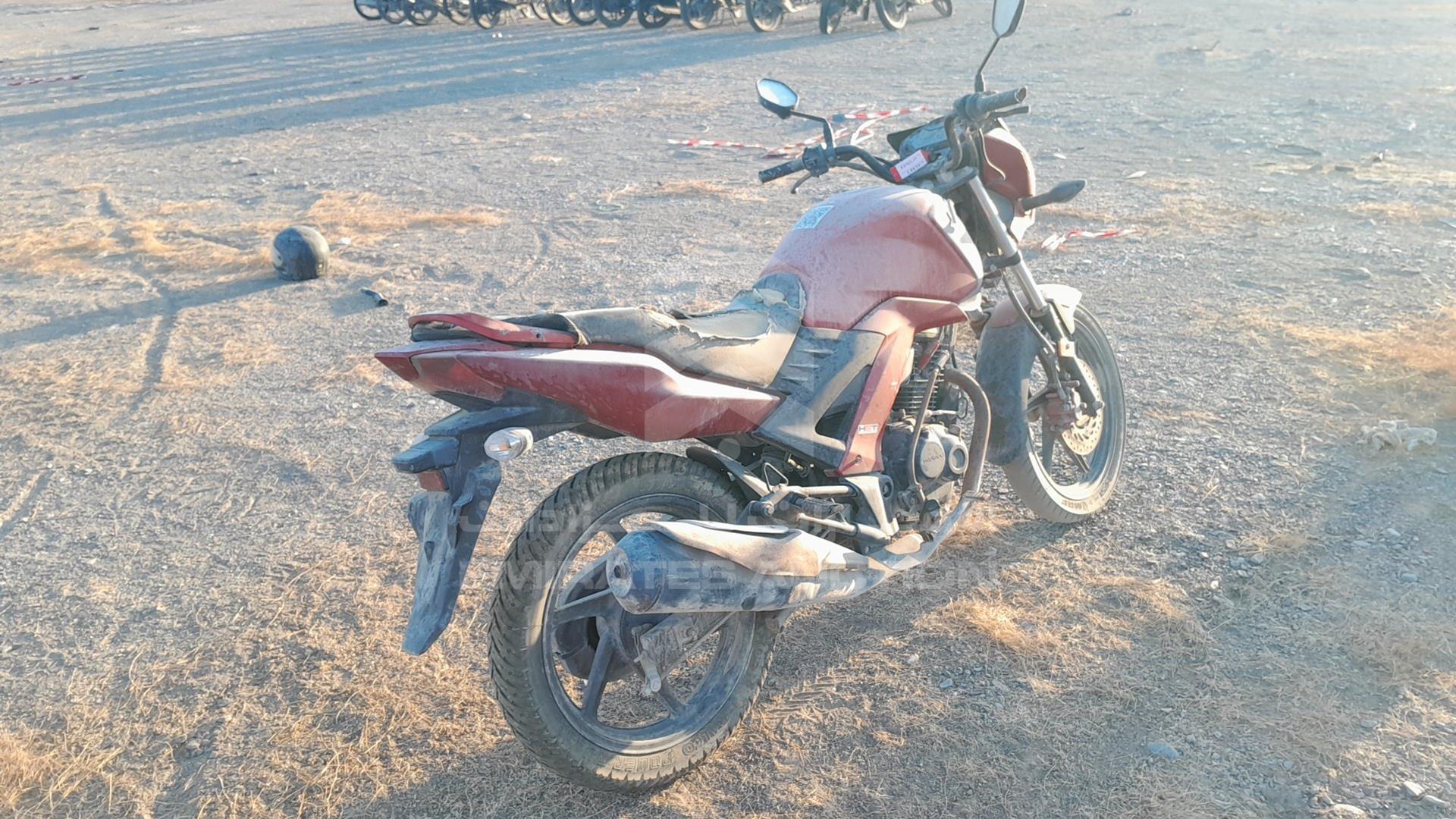 2017 HONDA UNICORN VIN: ME4KC2062H8002883