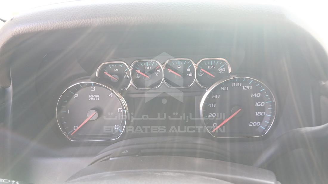 2019 Chevrolet Suburban — Speedometer & RPM Gauges — Photo 14