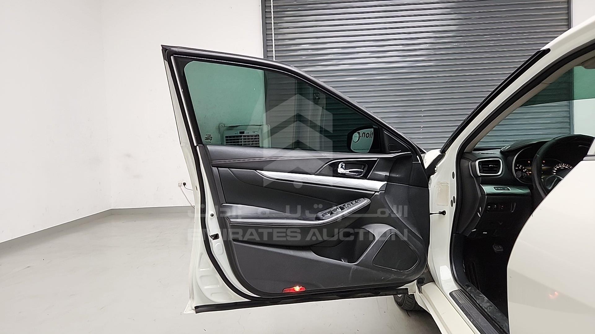 2016 NISSAN MAXIMA VIN: 1N4AA6AP6GC389399