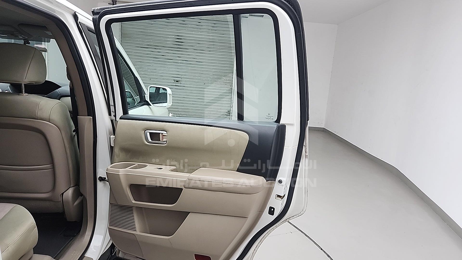 2014 HONDA PILOT VIN: 5FNYF4843EB701155