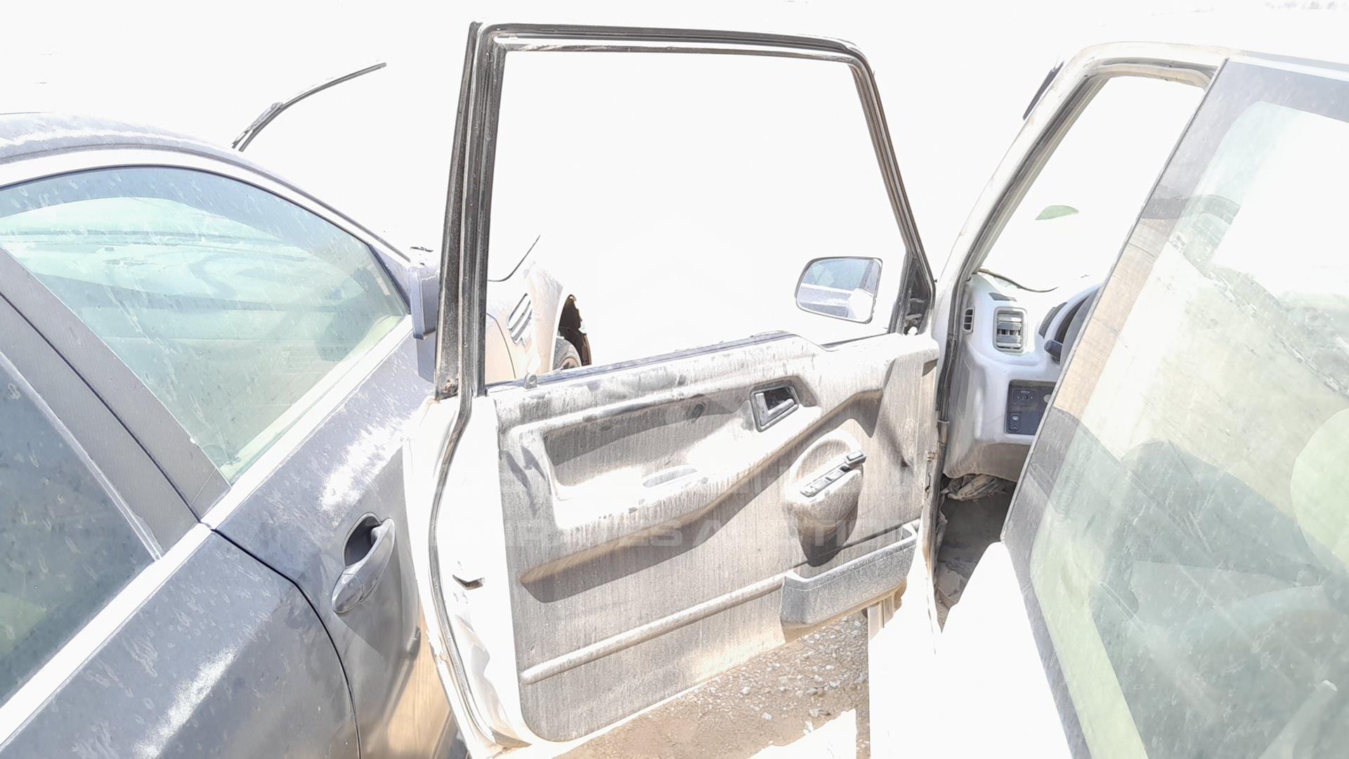 0 SUZUKI --- VIN: JSAETA01V01300024