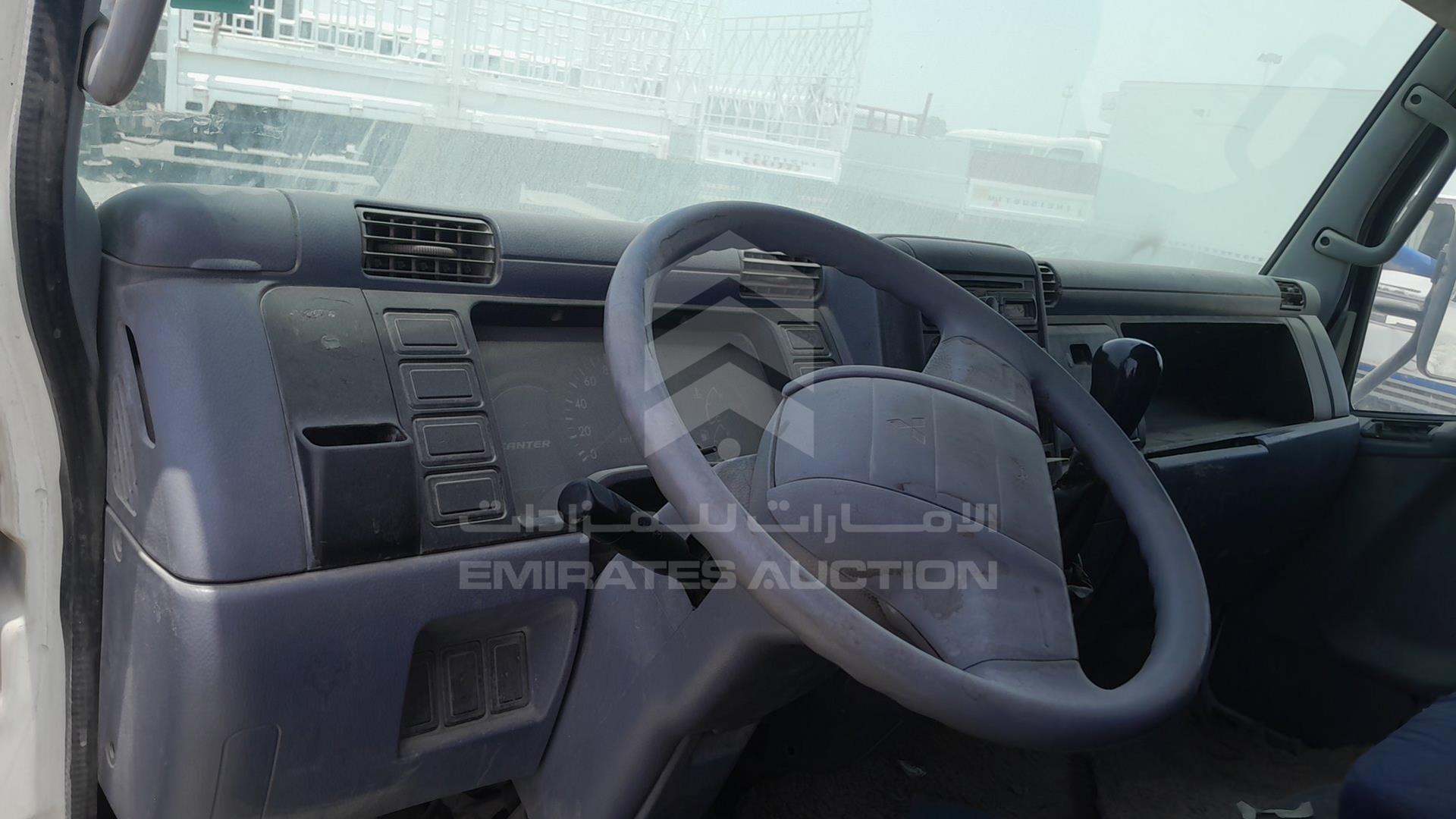 2013 MITSUBISHI CANTER VIN: JL6BCE6J0DK027276