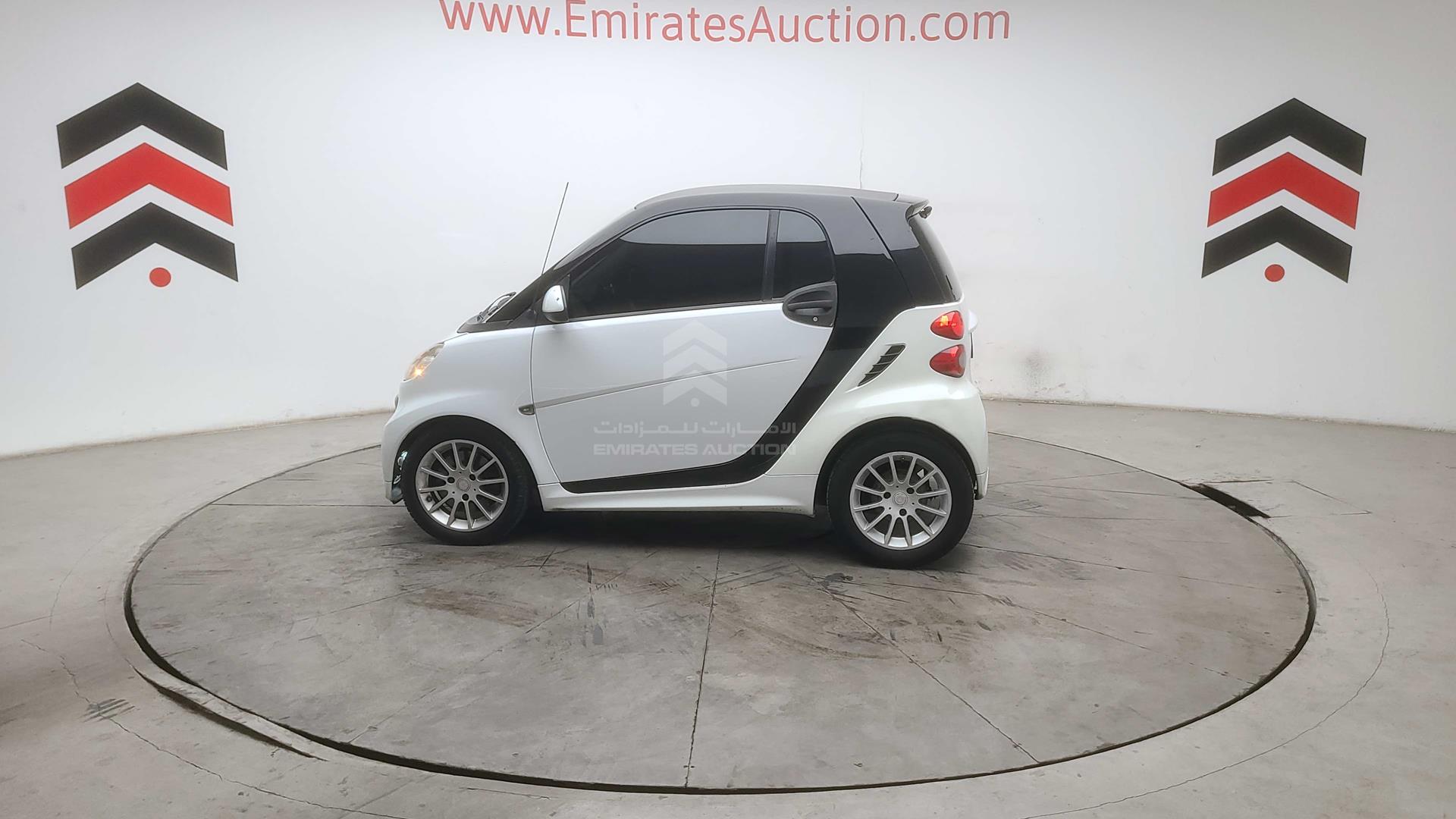 2014 SMART FORTWO VIN: WMEEJ3BA9EK739570