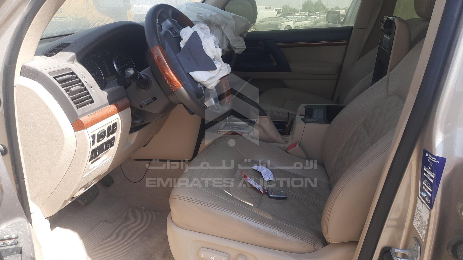 2015 TOYOTA LAND CRUISER VIN: JTMHU09J8F4106121