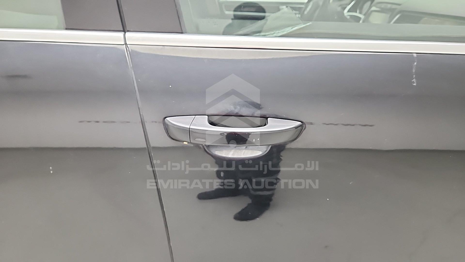 2013 VOLKSWAGEN TOUAREG VIN: WVGBC2BP9DD010820