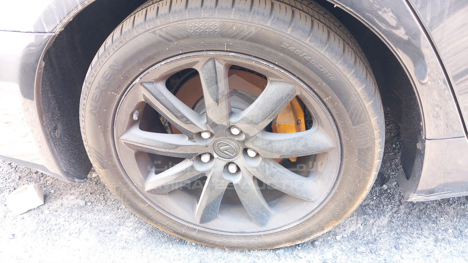 2007 LEXUS LS 460 VIN: JTHBL46FX75028631