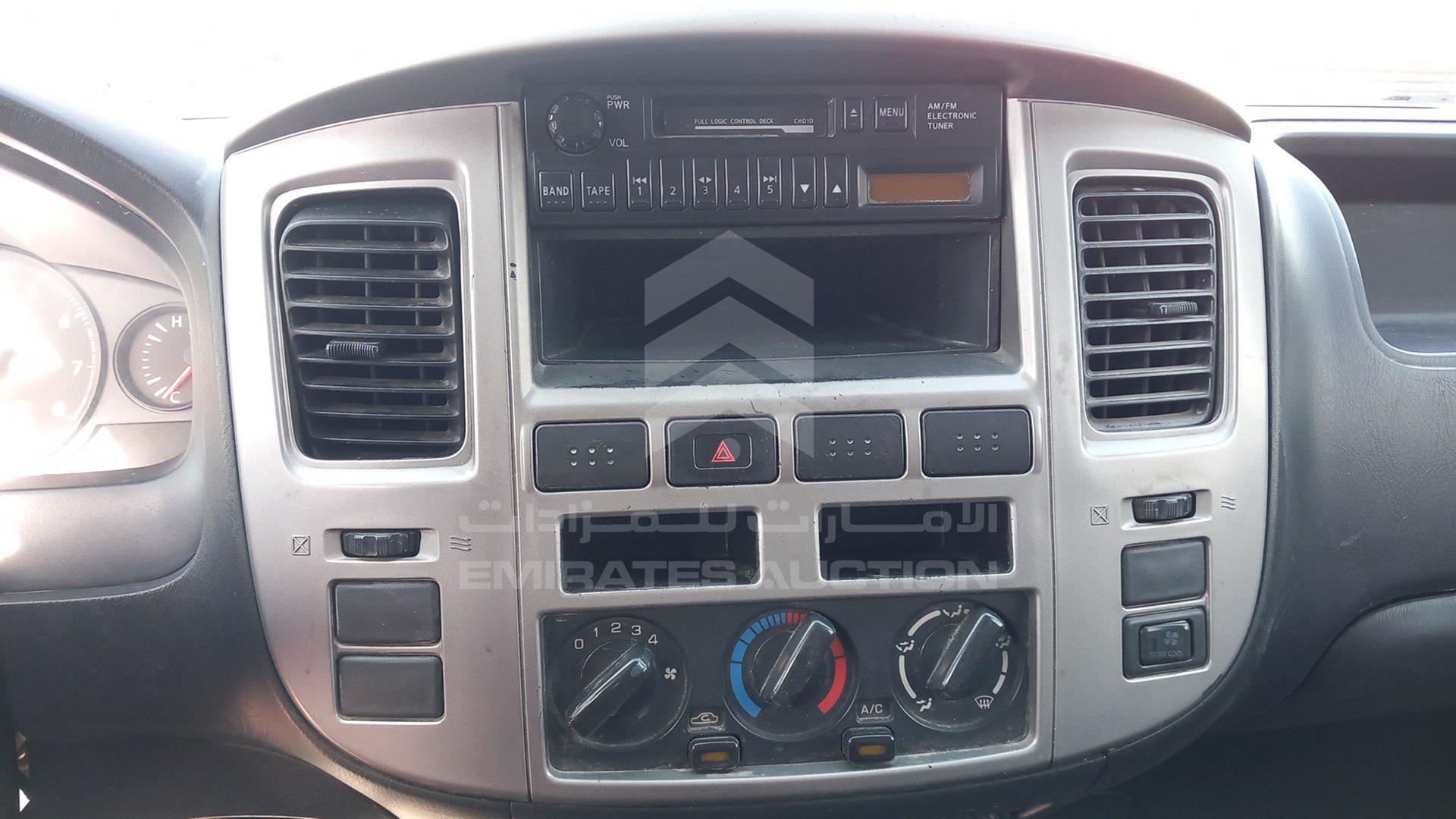 2011 NISSAN URVAN VIN: JN6AE52S6BX115047