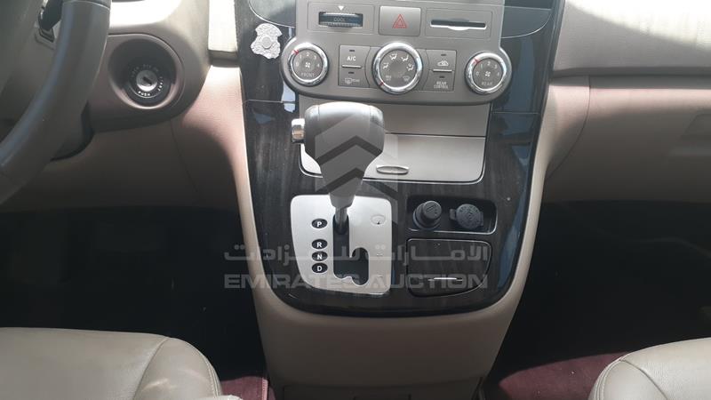 KNAMH817XF6582700 Auction: EmiratesAuction Lot: 405841 KNAMH817XF6582700 Kia Carnival 2015 GREY Photo 18