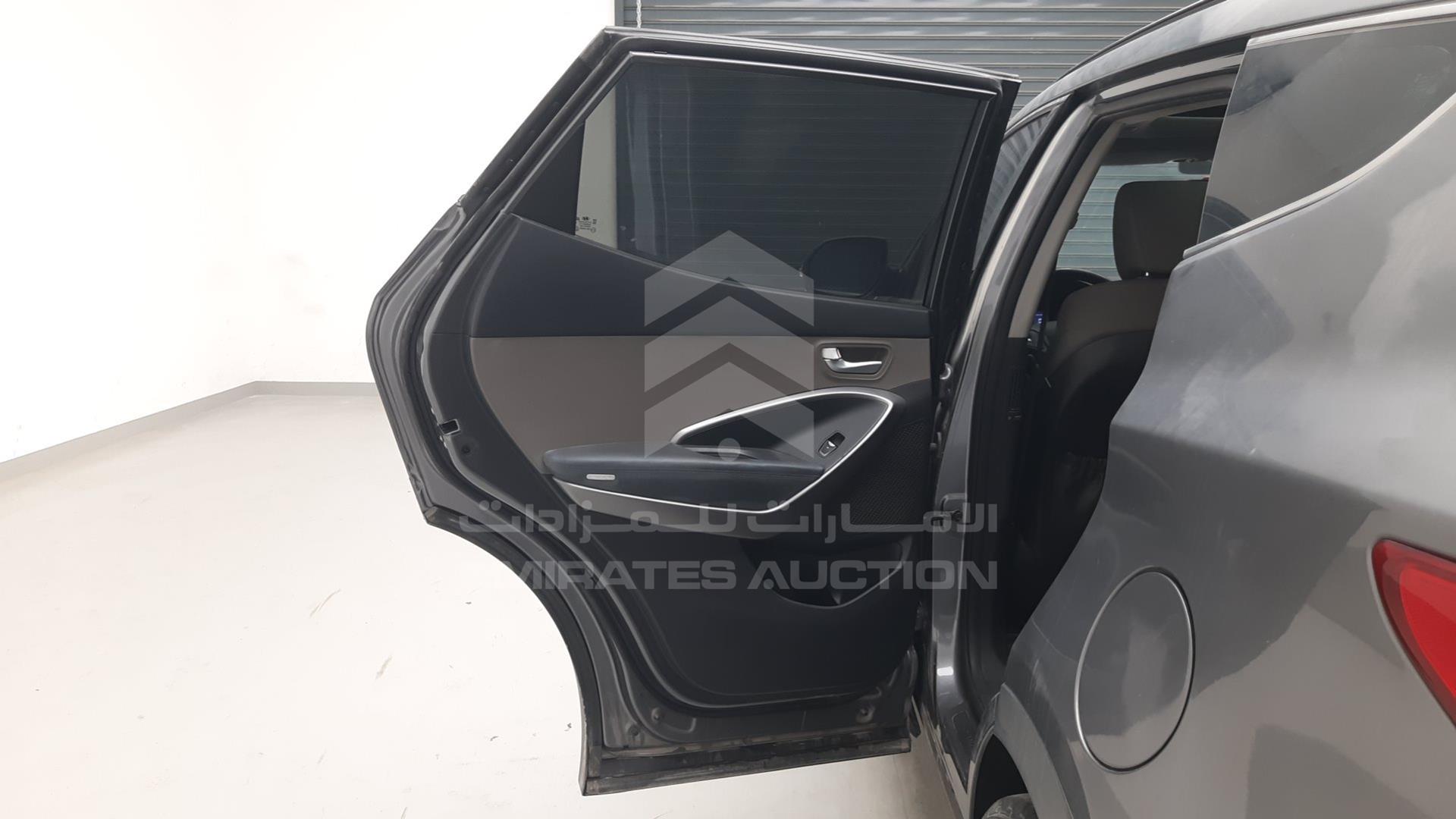 2015 HYUNDAI SANTA FE VIN: KMHST81C4FU435589