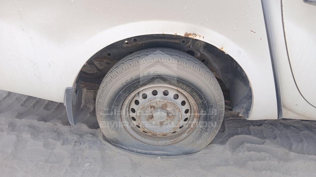 ميتسوبيشي L 200 2008 — الباب الخلفي الأيمن — صورة 31