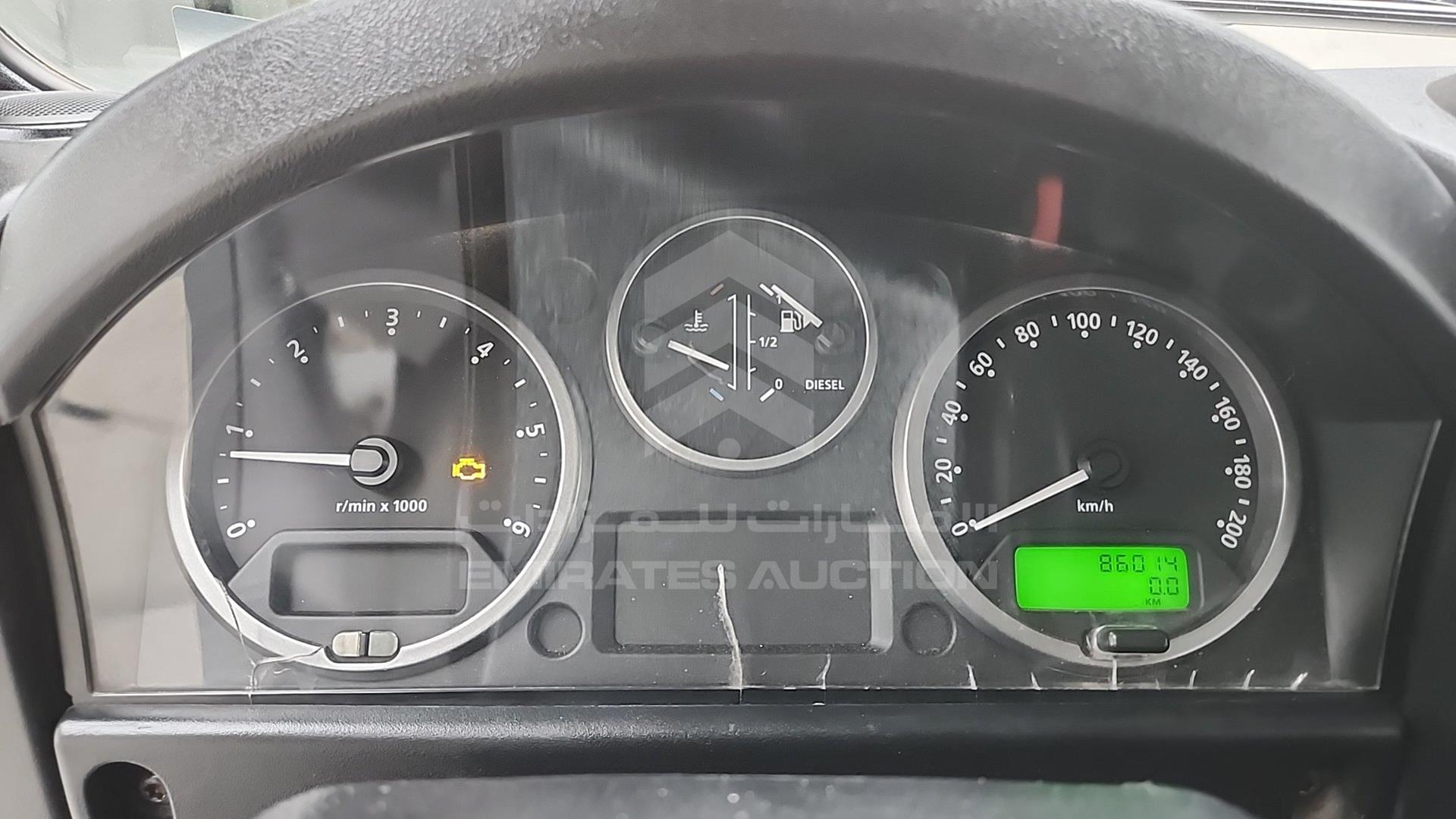 2011 LAND ROVER DEFENDER VIN: SALLDVBS8BA405450
