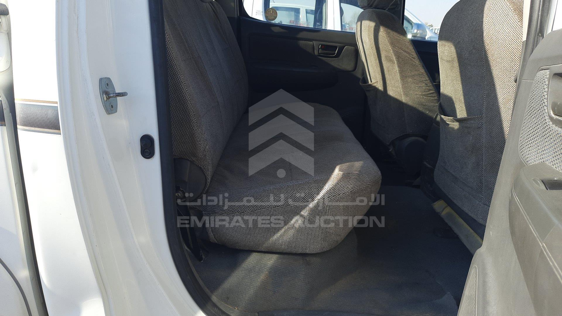 MR0FR22G3F0739265 - 2015 Toyota Hilux - #379000